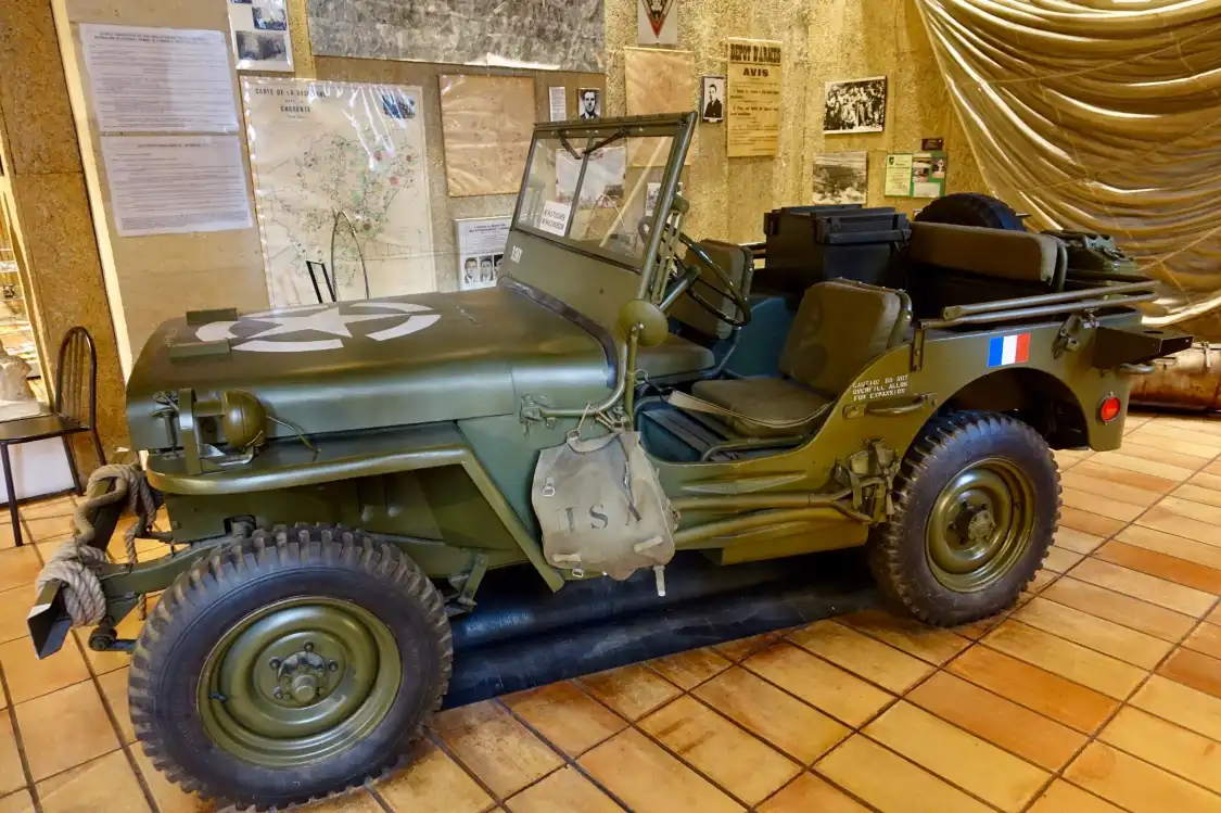 Centre National Jean Moulin 주변 호텔