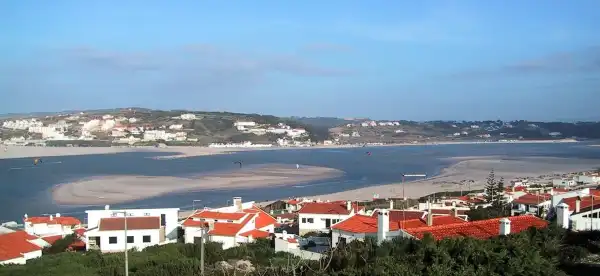 Hotels in Vau