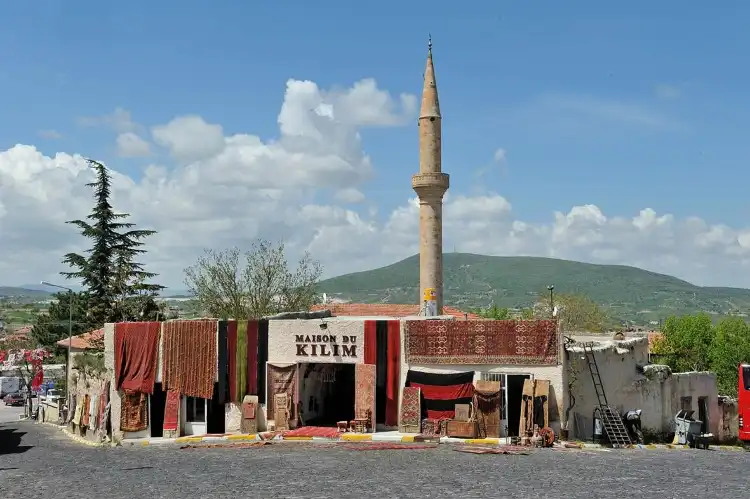 Hotels near La Maison du Kilim