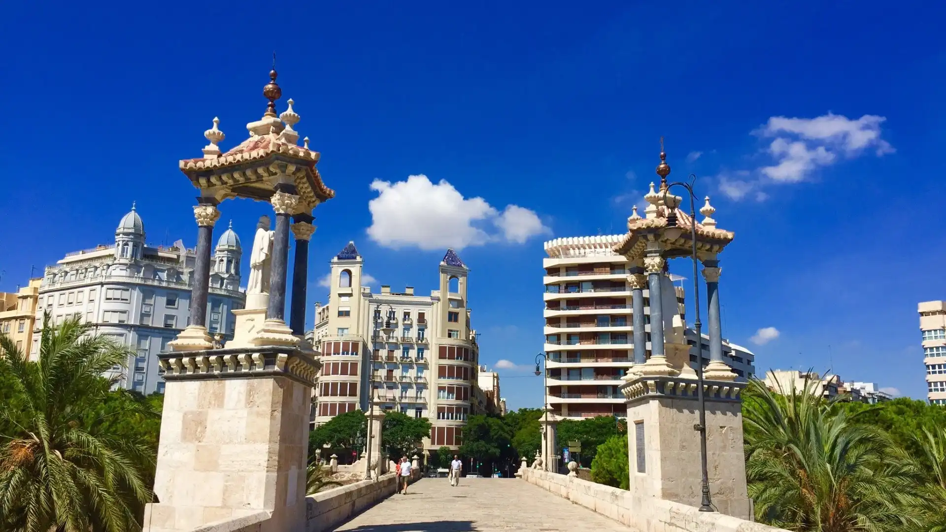 Hotels near Puente del Mar