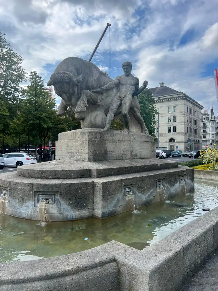 Các khách sạn gần Geiserbrunnen