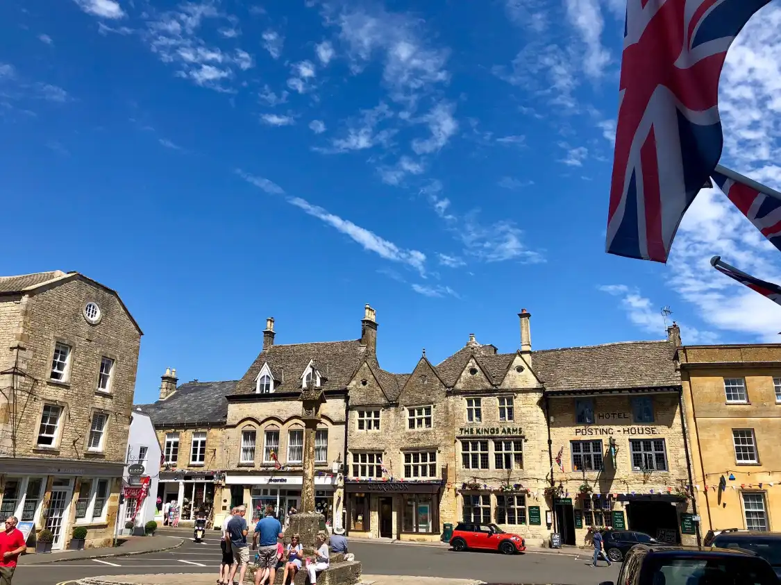 Hotels near Market Square