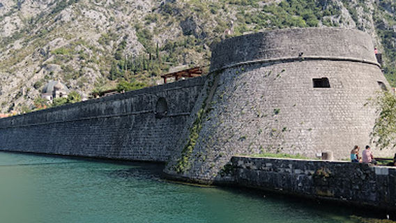 Parni voz “Ćiro”