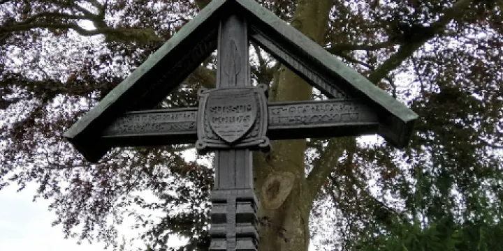 Mindekors For Knud Lavard