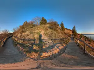 Empire Bluff Scenic Lookout