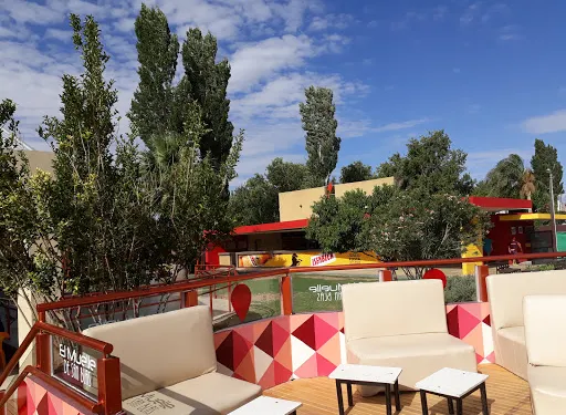 El Muelle/New Garage