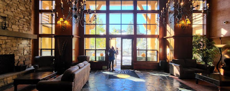 The Village Lodge Mammoth