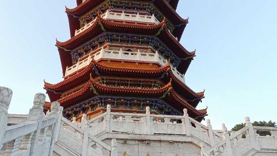 Dingnan County Buyi Tower