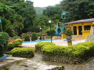 Posada Estancia Puerto Nutria