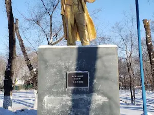 Monument to Lenin
