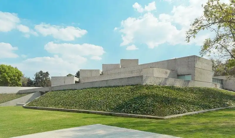 Hotels near Museo Tamayo