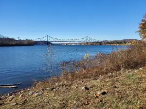 Tu-Endie-Wei State Park