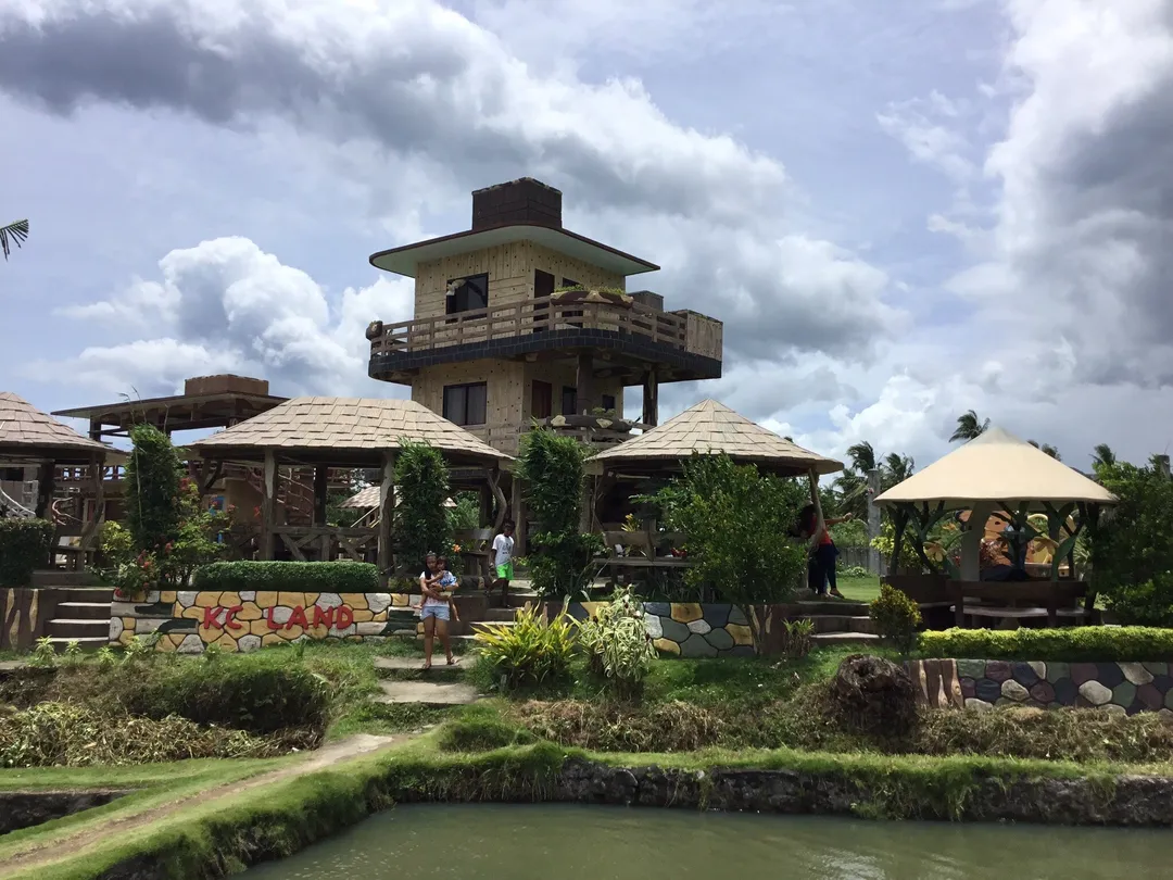 5_Albay Park & Wildlife