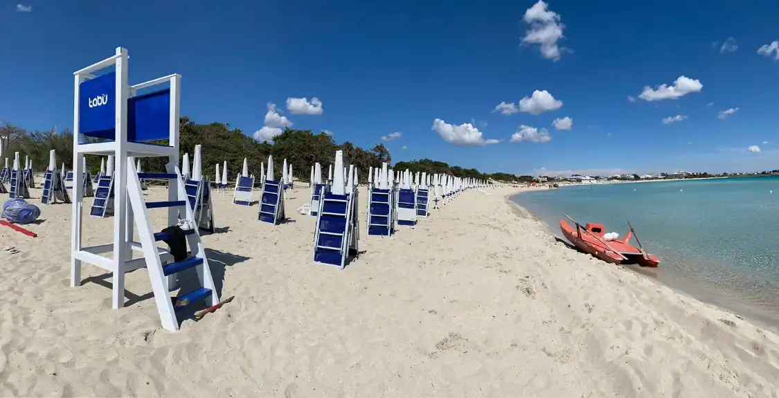 Hotels near Lido Tabu