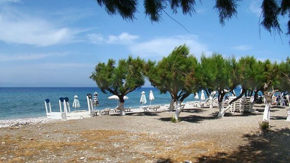 Kremasti Beach