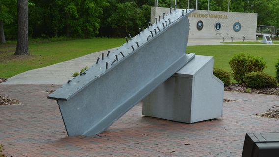 Lejeune Memorial Gardens