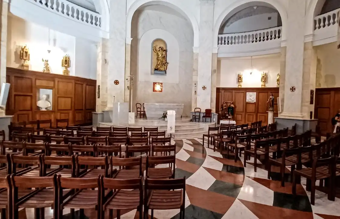 Hotels near Church of Accoules