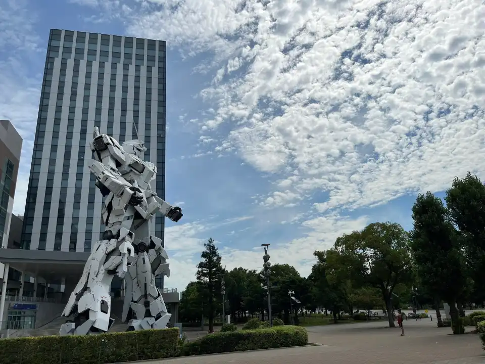 3_Unicorn Gundam
