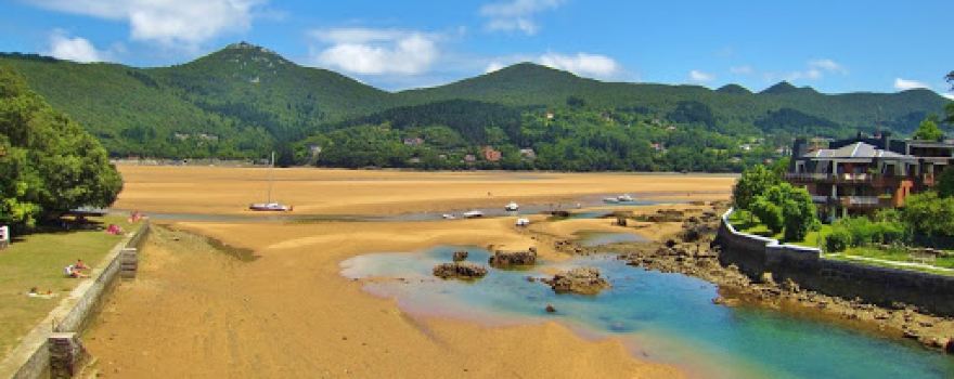 Playa de Txatxarramendi