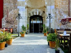 Tarihi Taşhan