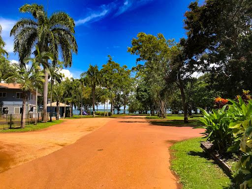 Lae to Weipa flight