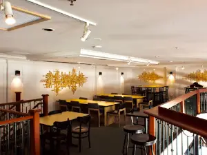 Dyyb's café