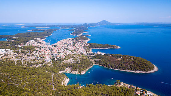 Plaža Male Valdarke