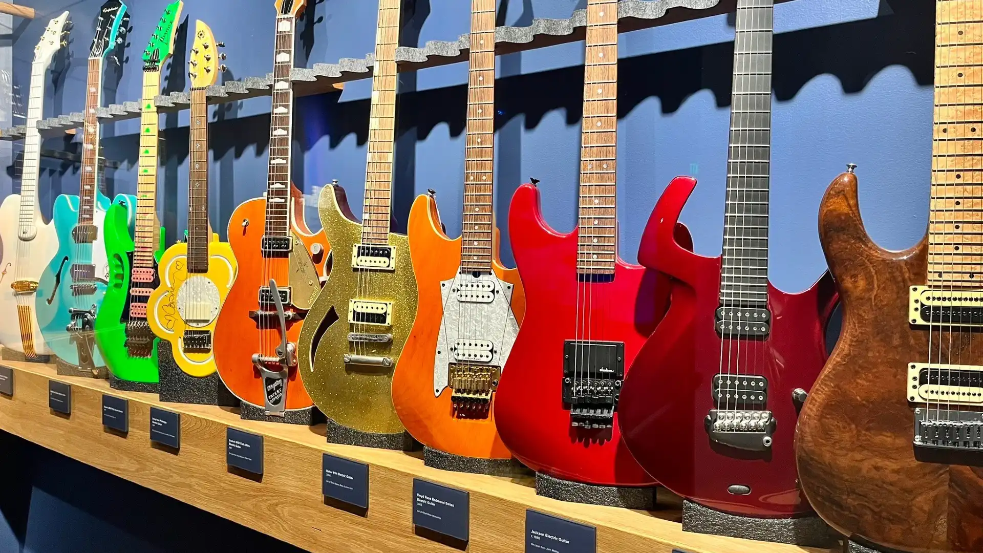 Các khách sạn gần Museum of Making Music