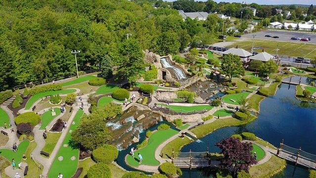 Pirate's Cove Adventure Golf