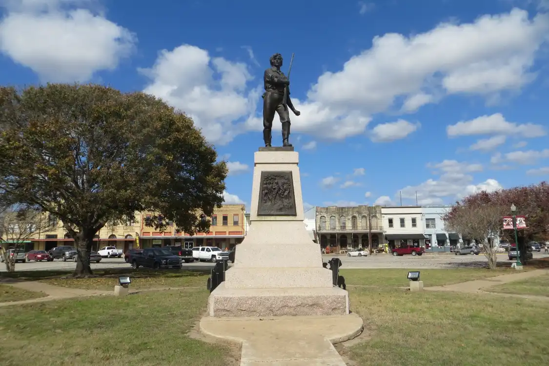 Hotels near Texas Heroes Square
