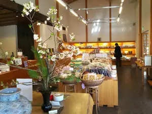 Soka Senbei Garden