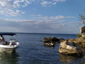 Namalenje Island