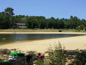 camping des chataigniers Etang Vallier