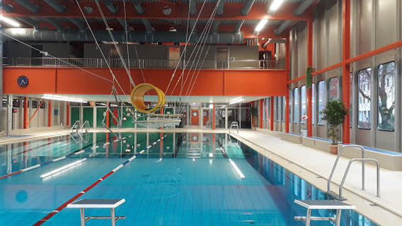 Hallenbad Bläsi