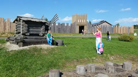 Майлы дилдо порно Шұлық киген жас лесбиянка