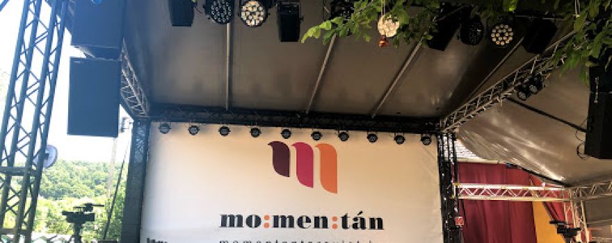 Momentán Udvar