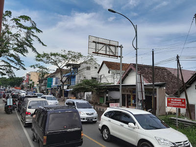 Lampu merah Benculuk