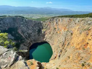 Imotski - Modro i Crveno Jezero - Central Dalmatia Croatia - Bike Tracks