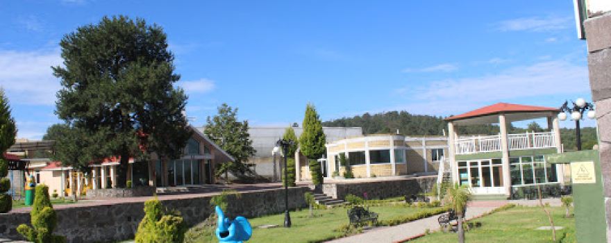 Centro Recreativo y Esparcimiento "7 De Mayo"