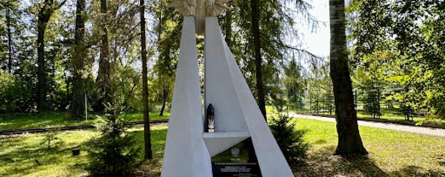 pomnik wojskowy