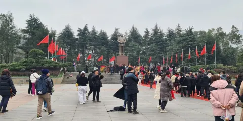毛澤東銅像