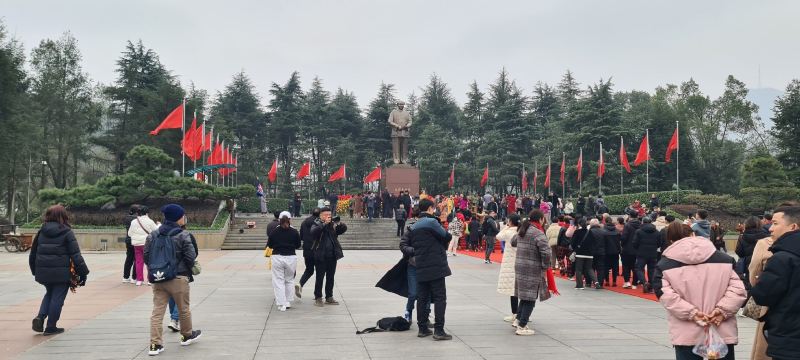 Mao Zedong Bronze Statue