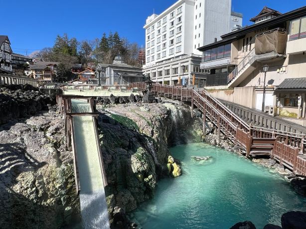 草津温泉湯畑