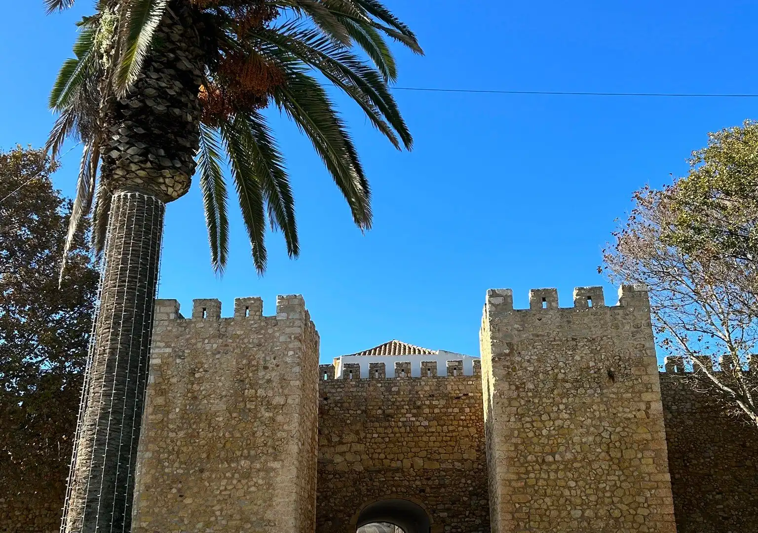 Hotels near Governor's Castle (Castelo dos Governadores)