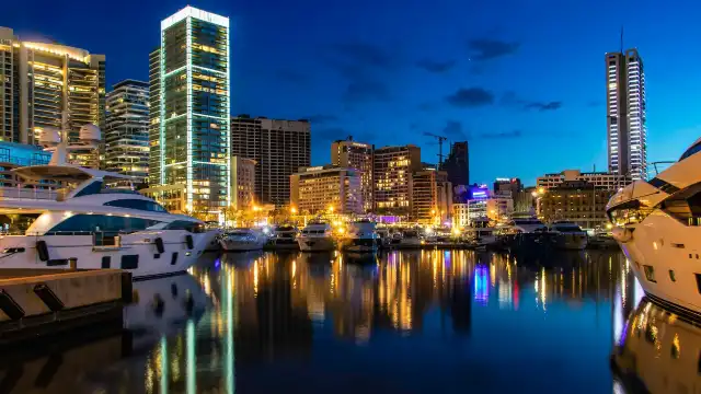 Hotels near Zaitunay Bay