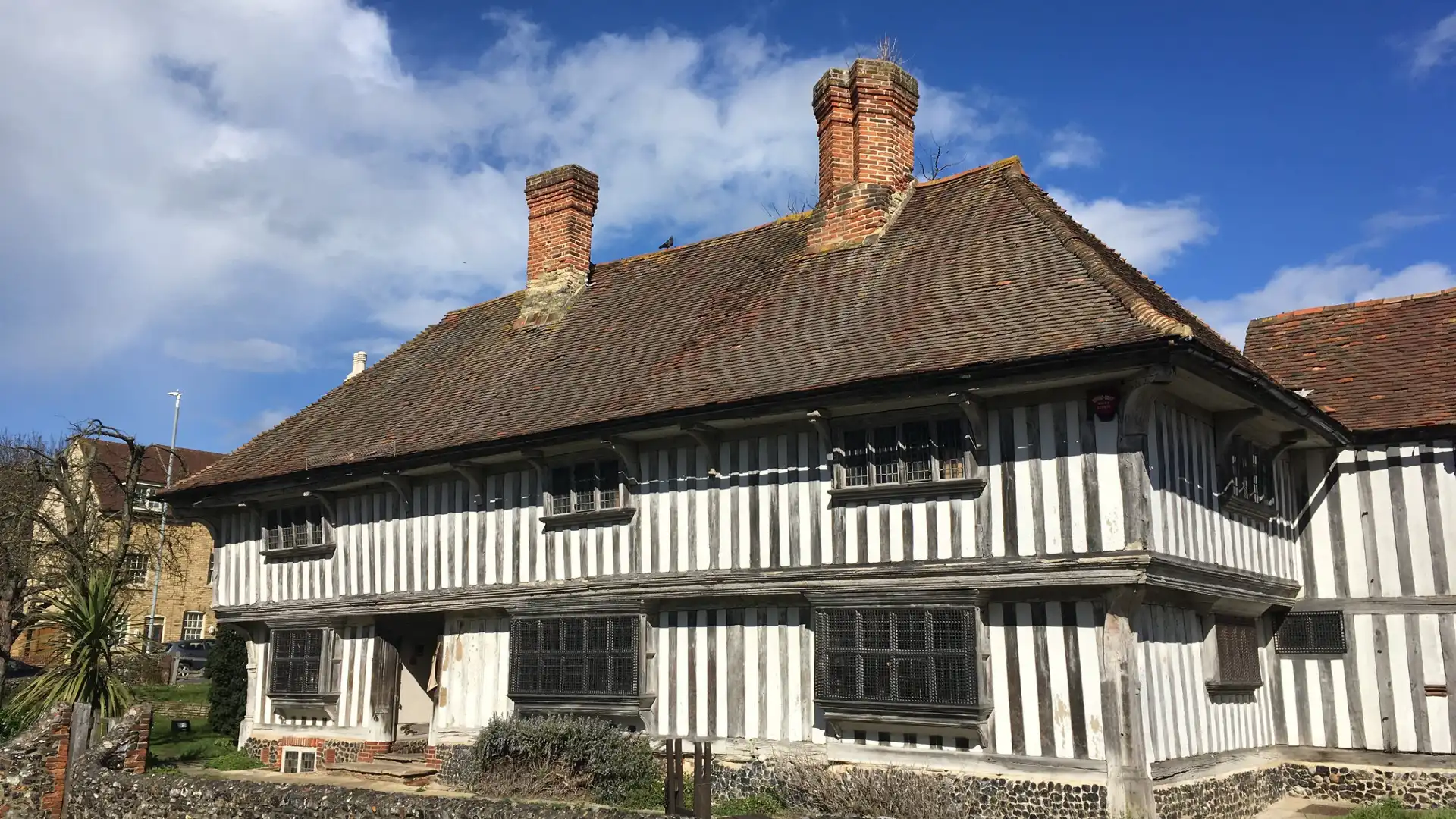 Hotels near Tudor House