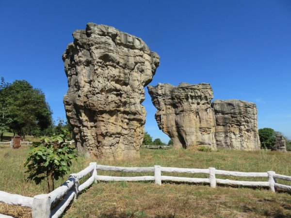 มอหินขาว