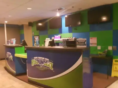 Rebounderz Rohnert Park - Indoor Trampoline and Adventure Park