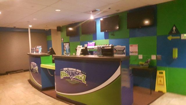 Rebounderz Rohnert Park - Indoor Trampoline and Adventure Park