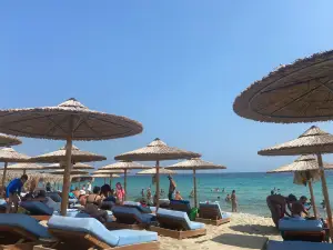 Le Mantri Beach Bar